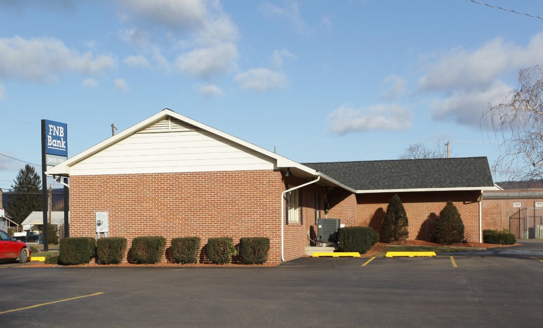 200 S Poplar St, Berwick, PA 18603