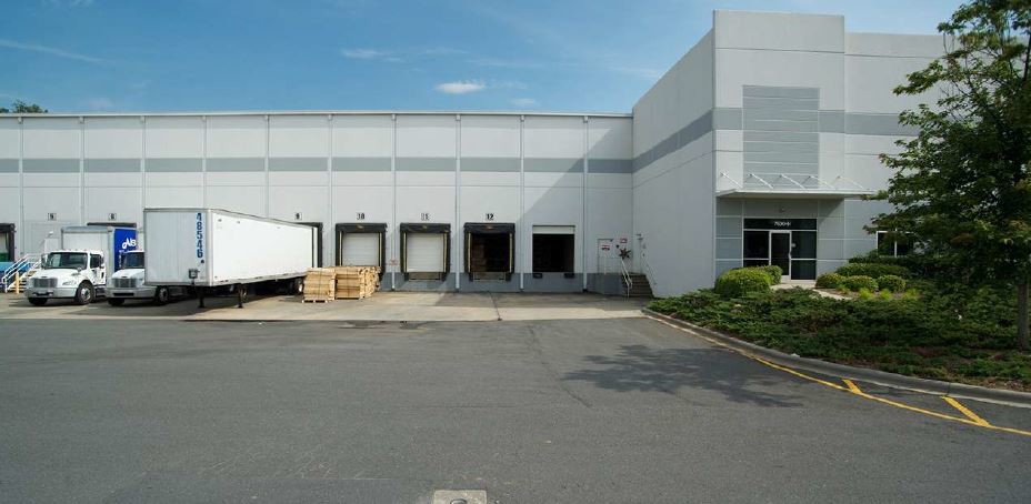 7600 Statesville Rd — Lease in Charlotte, NC, photo 2 of 8