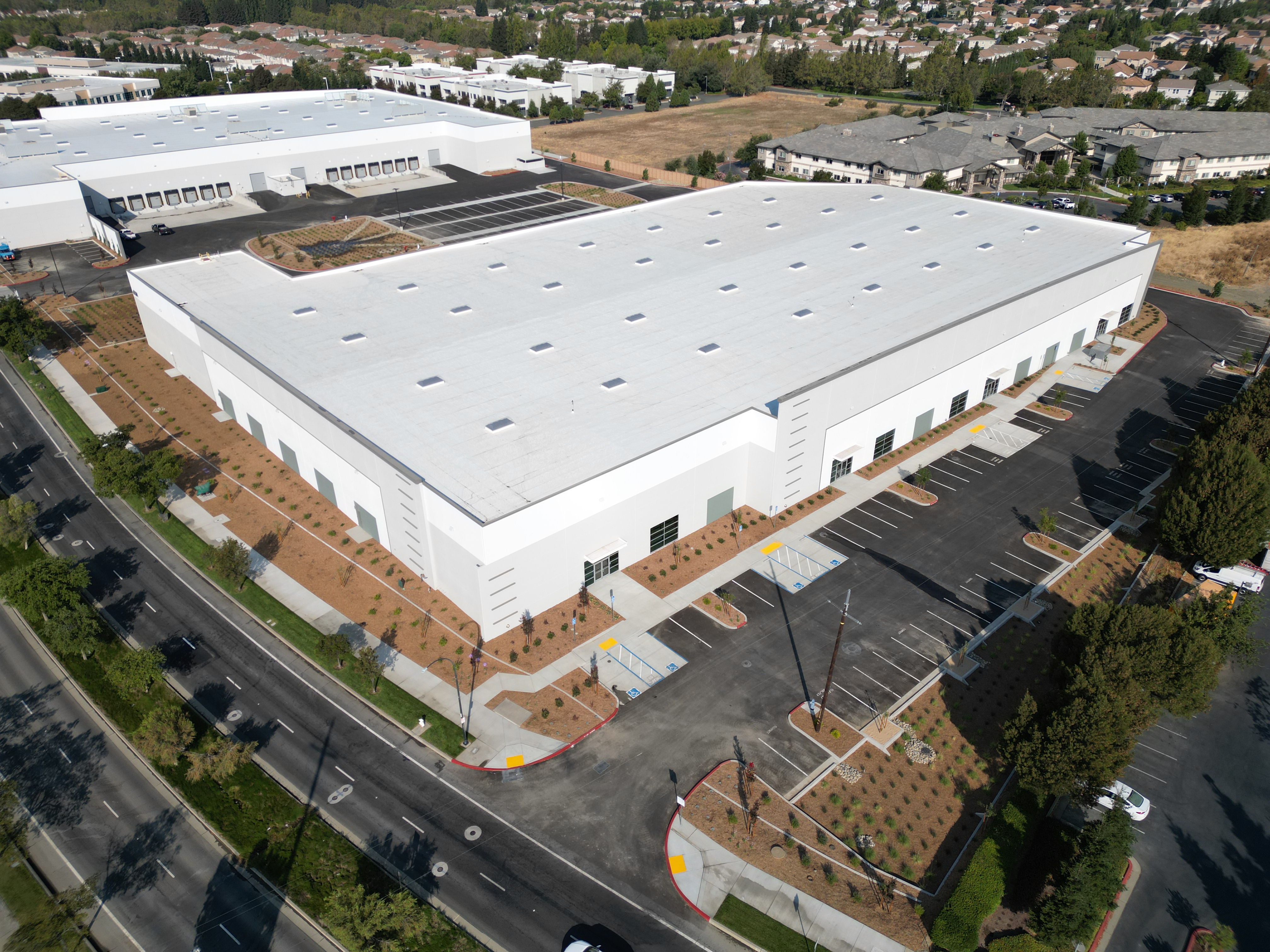 4700 Business Center Dr — Lease in Fairfield, CA, photo 1 of 8