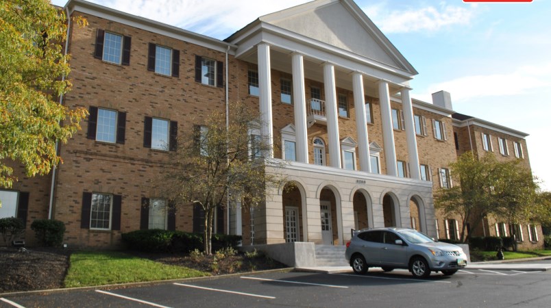 Kenwood Commons — Lease in Cincinnati, OH, photo 1 of 4