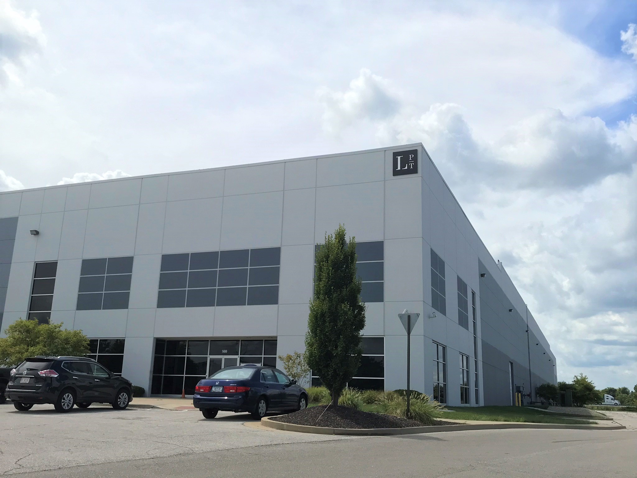 Greenwood 2 — Lease in Greenwood, IN, photo 2 of 8