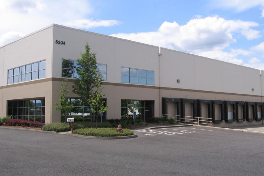 Bldg 2 — Lease in Portland, OR, photo 1 of 4