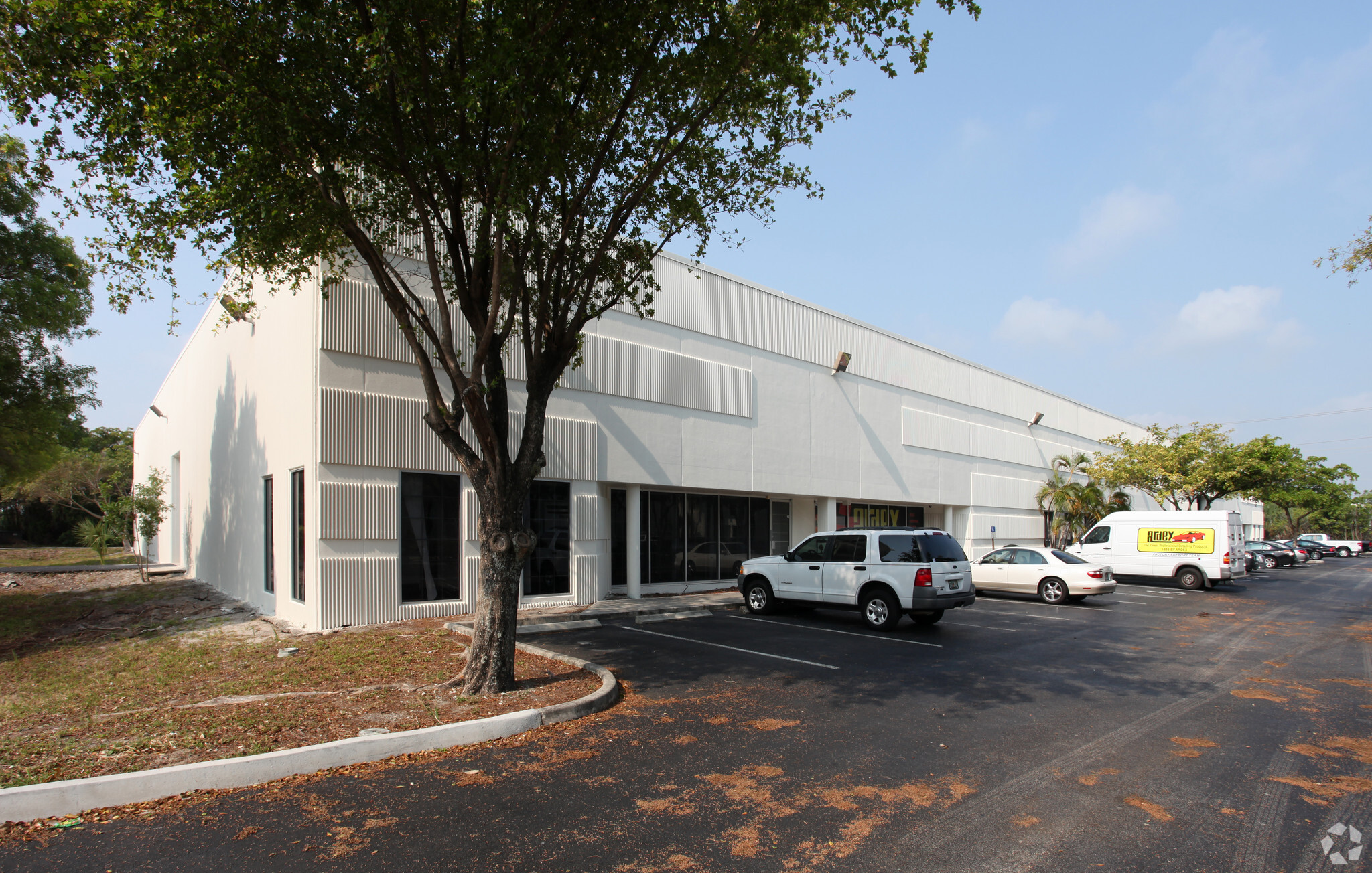 Equus Powerline Park - Bldg 3 — Lease in Pompano Beach, FL, photo 1 of 4