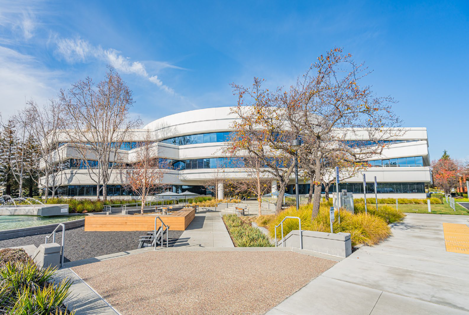 1800 Gateway Dr, San Mateo, CA 94404