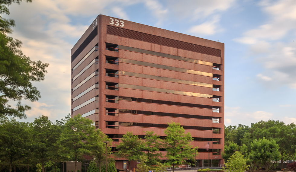 Metroview I, 333 Thornall St | JLL Properties - US