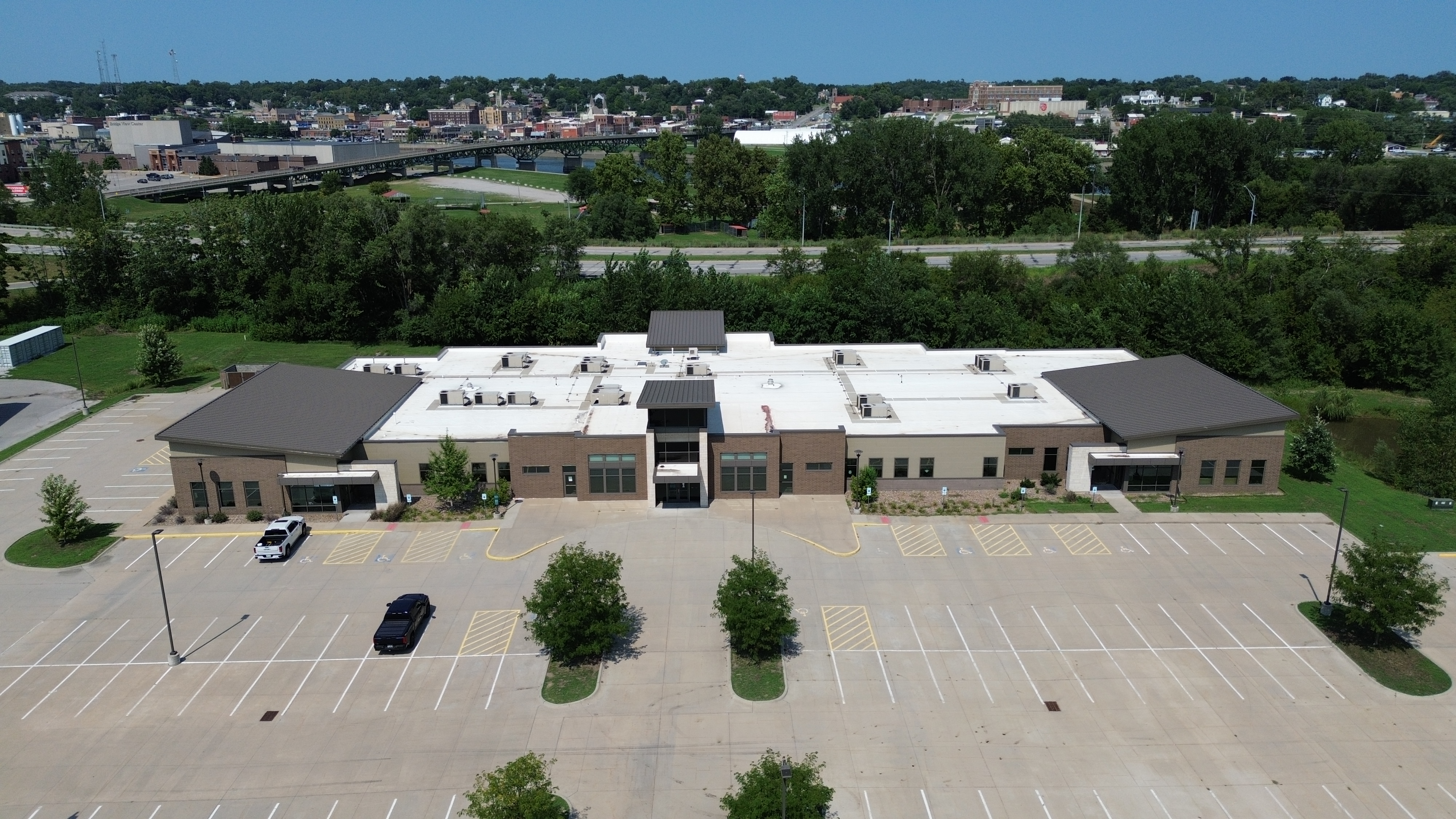 522 N Hancock St - office for sale in ottumwa, IA