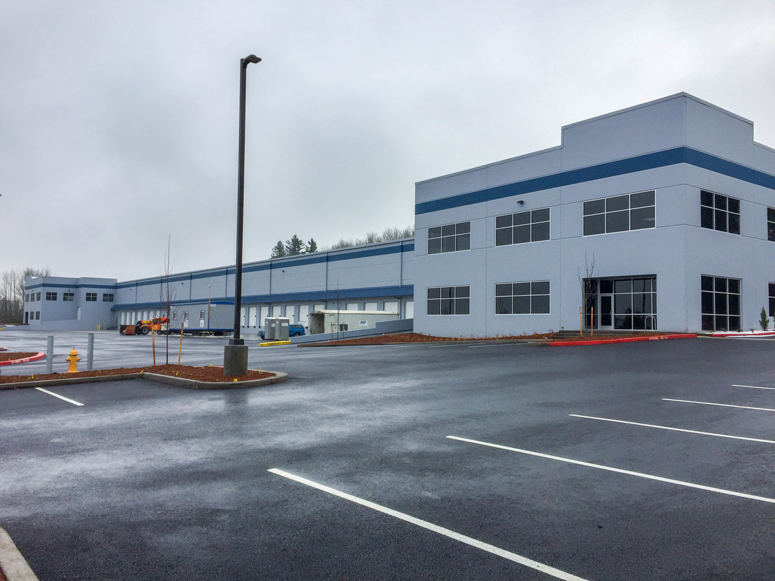 Phase 1 — Lease in Portland, OR, photo 5 of 8