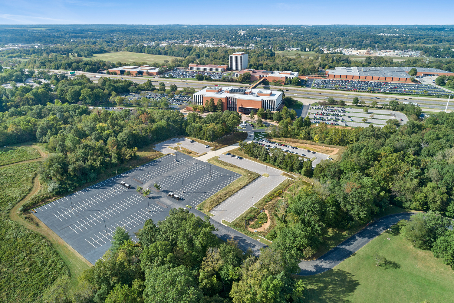 Maritz Corporate Campus — Lease in Fenton, MO, photo 4 of 8