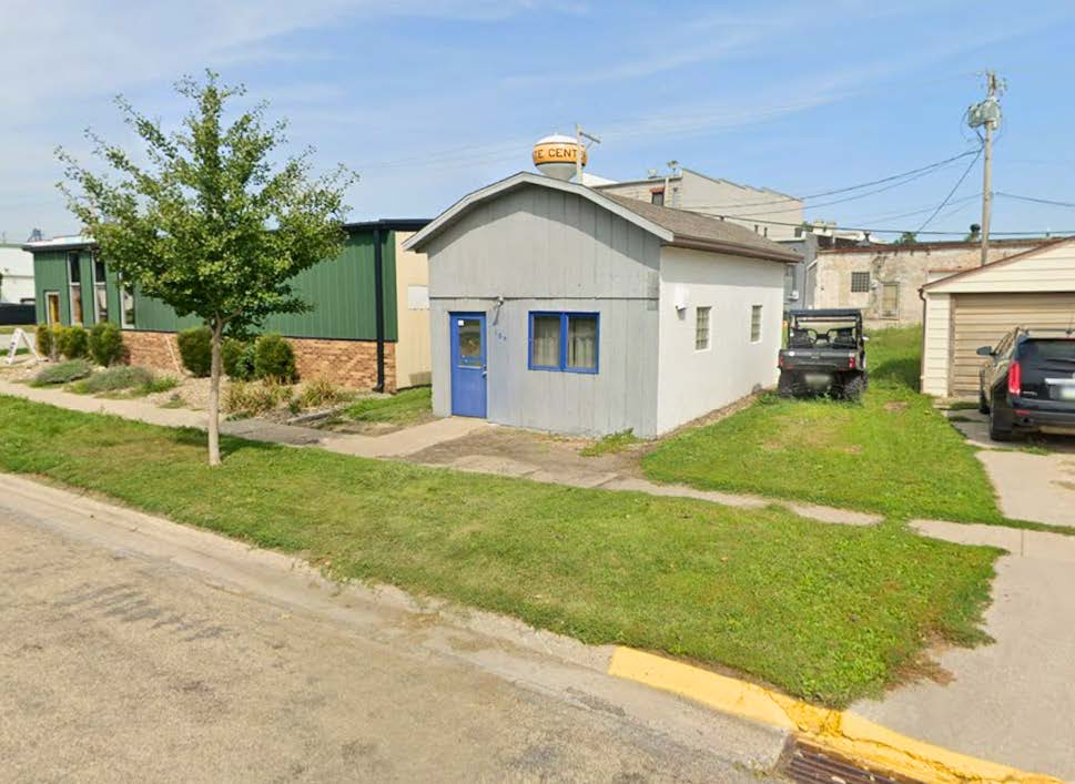 105 2Nd St SE, State Center, IA 50247