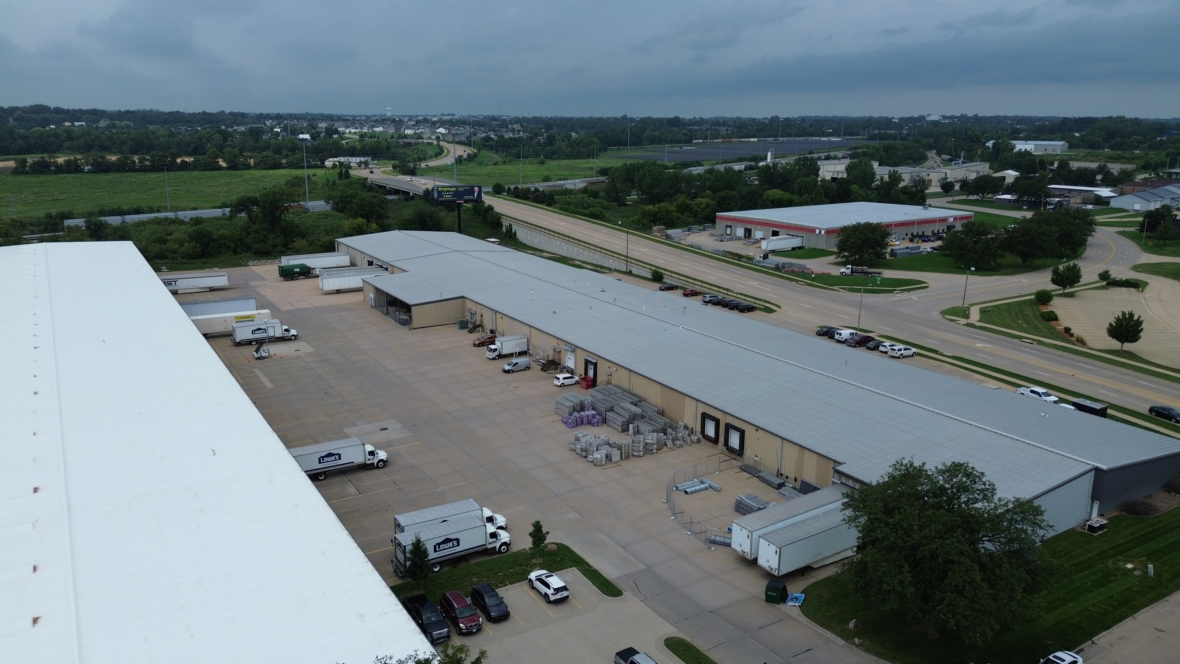 1005 33rd Ave SW — Lease in Cedar Rapids, IA, photo 2 of 8