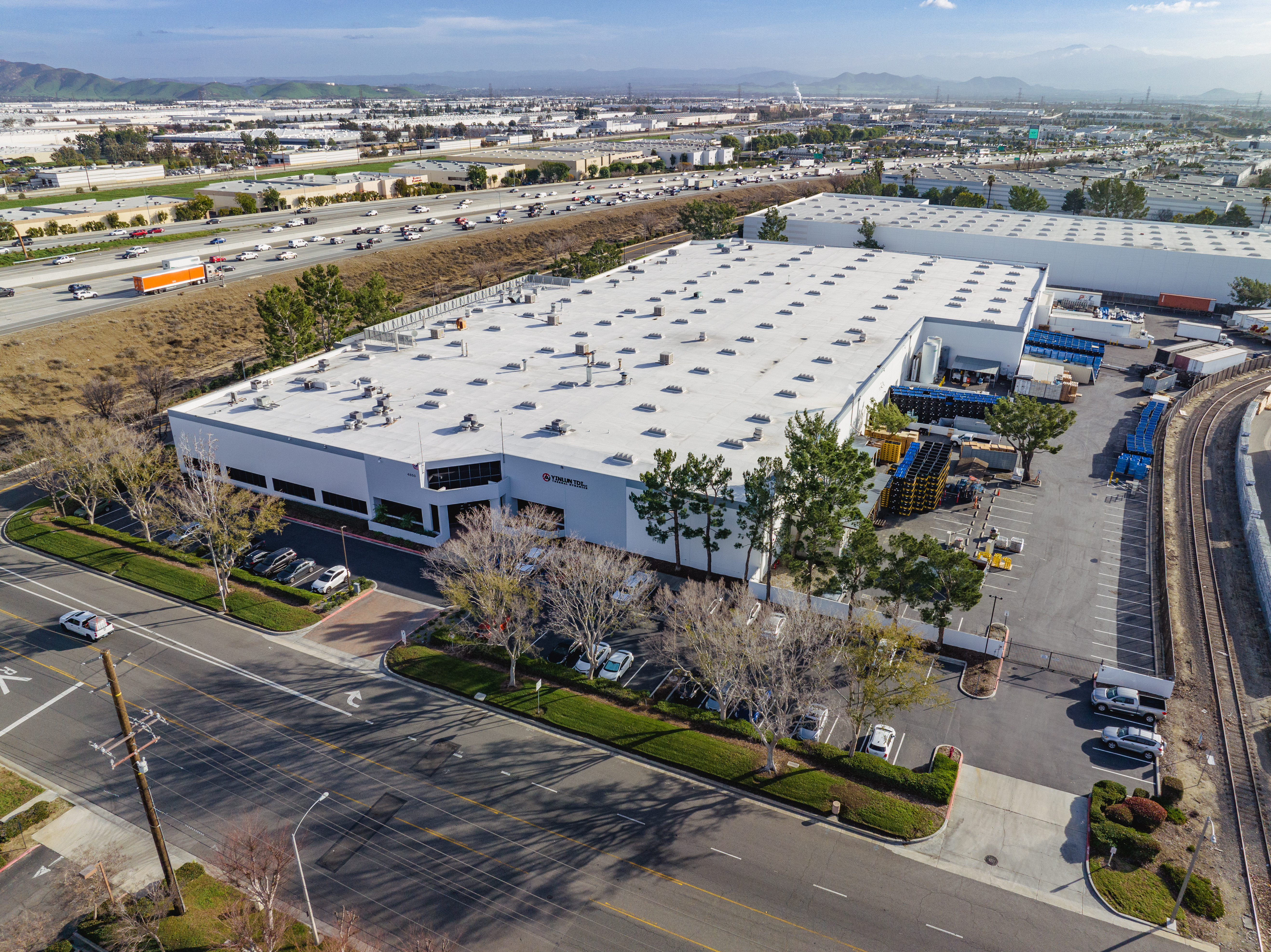 4850 E Airport Dr — Lease in Ontario, CA, photo 1 of 4