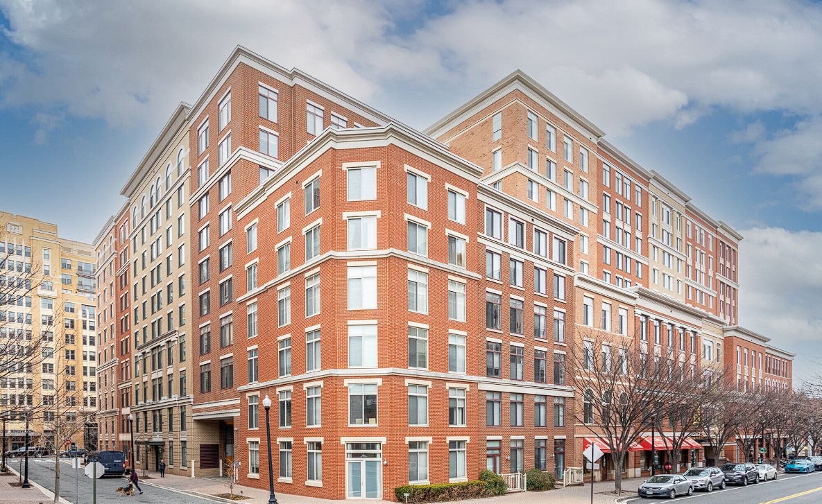 1220 N Fillmore St, Arlington, VA 22201