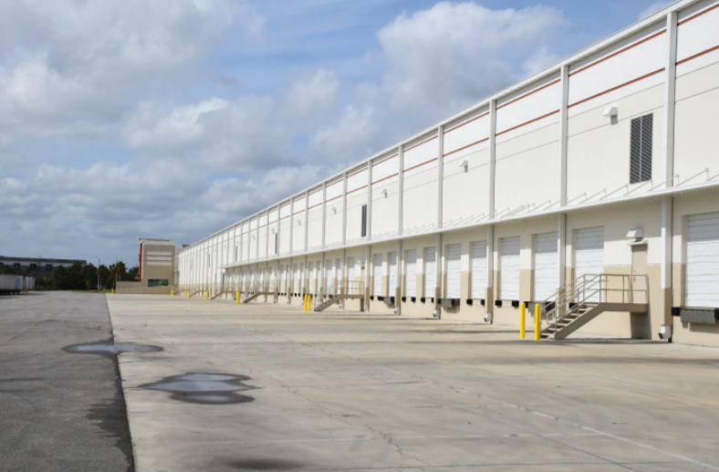 Bent Oak Industrial Park, Bldg 100 — Lease in Orlando, FL, photo 1 of 8