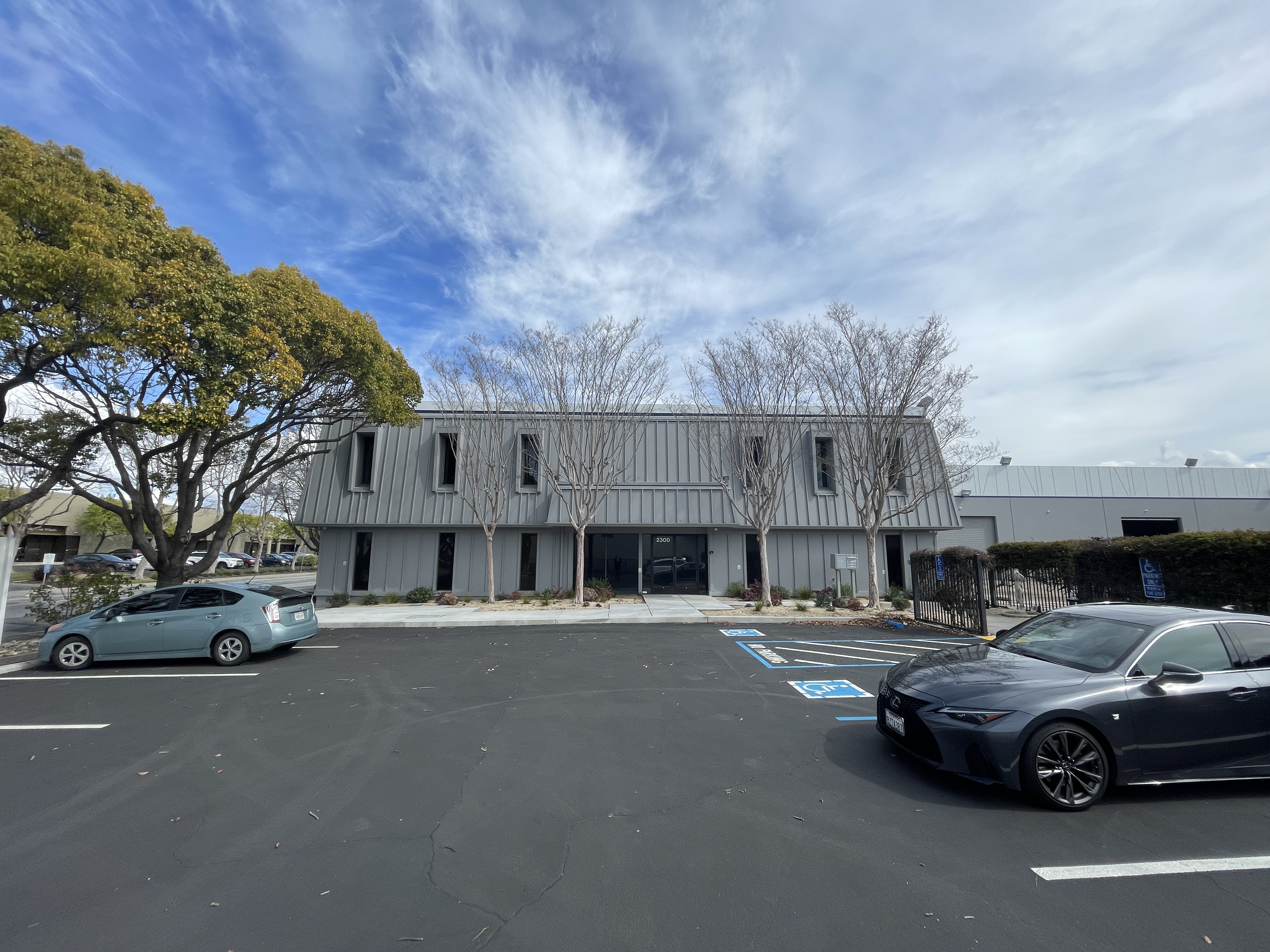 2300 Polvorosa Ave — Lease in San Leandro, CA, photo 1 of 8