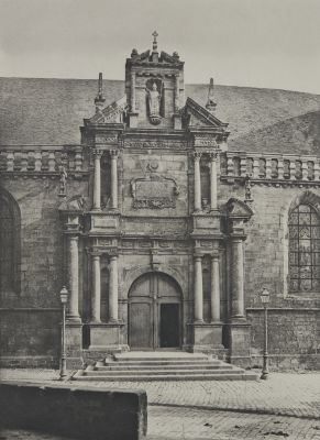 Auray (Morbihan) Eglise Saint-Gildas Portrait latéral Sud.