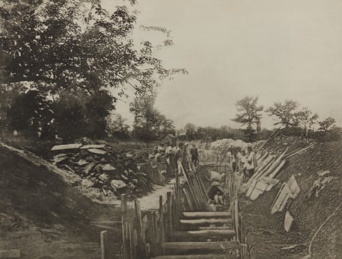 Pl. 21 Travaux en Tranchée a l’Entrée du Boisdes Dames 