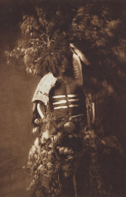 Ready for Okipē Buffalo Dance – Mandan Curtis, Edward Sherrif  (American, 1868-1952)