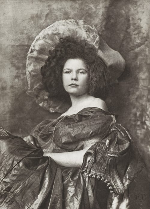 Etude de Femme (Buste) Demachy, Robert  (French, 1859-1936)