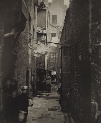 Close No. 37 High Street