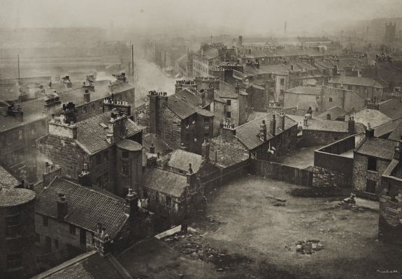 Old Houses at corner of George Street and High Street