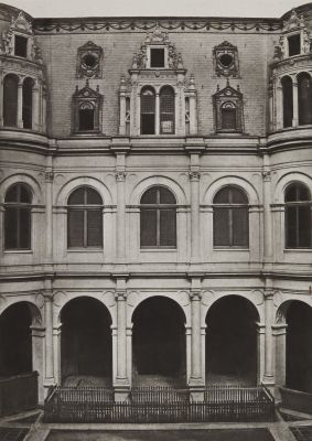 Cour Louis XIV