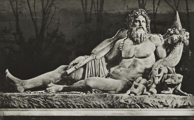 Ext. 71 Jardin des Tuileries