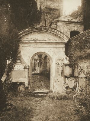 Auf dem Kirchhof in Morcote