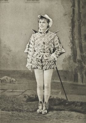 Mr. Stuart Robson as Slender