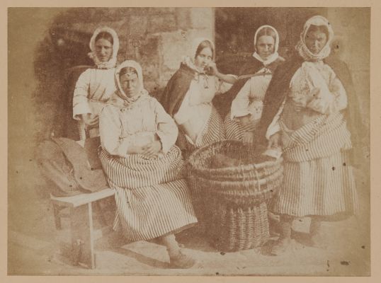 Mrs. Grace Ramsay and four unknown women [Newhaven 48]