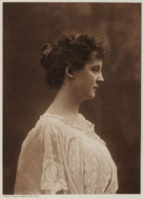 Mrs. RIchard W. Knott