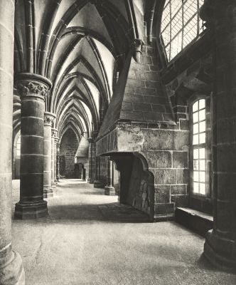 Pl. 11 Cheminées de la Salle des Chevaliers