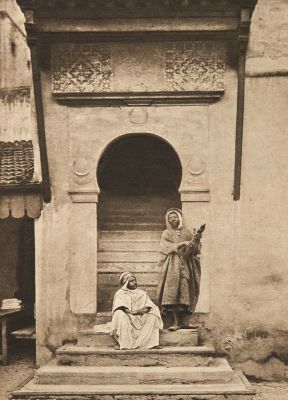 Entrée d’une vieille Mosquée (alt)