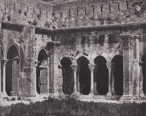 Arles. Intérieur du Cloître St. Trophime