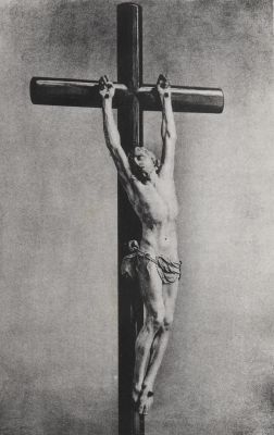 8. Crucifix en Invoire
