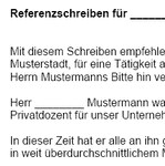 In diesem Textbeispiel wird ein Privatdozent von einem zufriedenen Kunden/Kundin weiter empfohlen. 