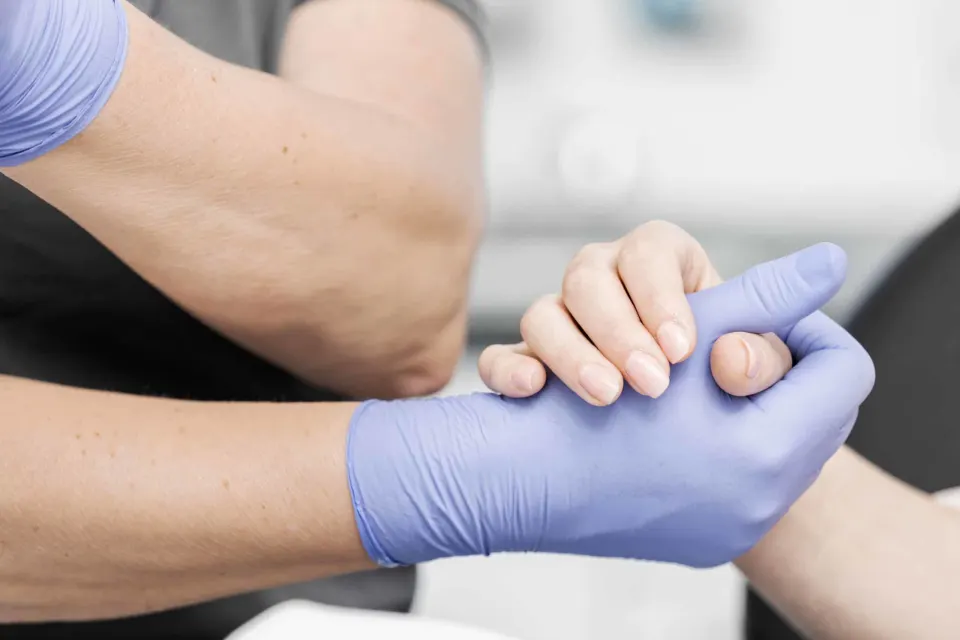 Architekturfotografie, Unternehemnsräume, Fotografie einer Fertigung. Mitarbeiter bei der Arbeit. Fotografie für Unternehmen, aus Karlsruhe