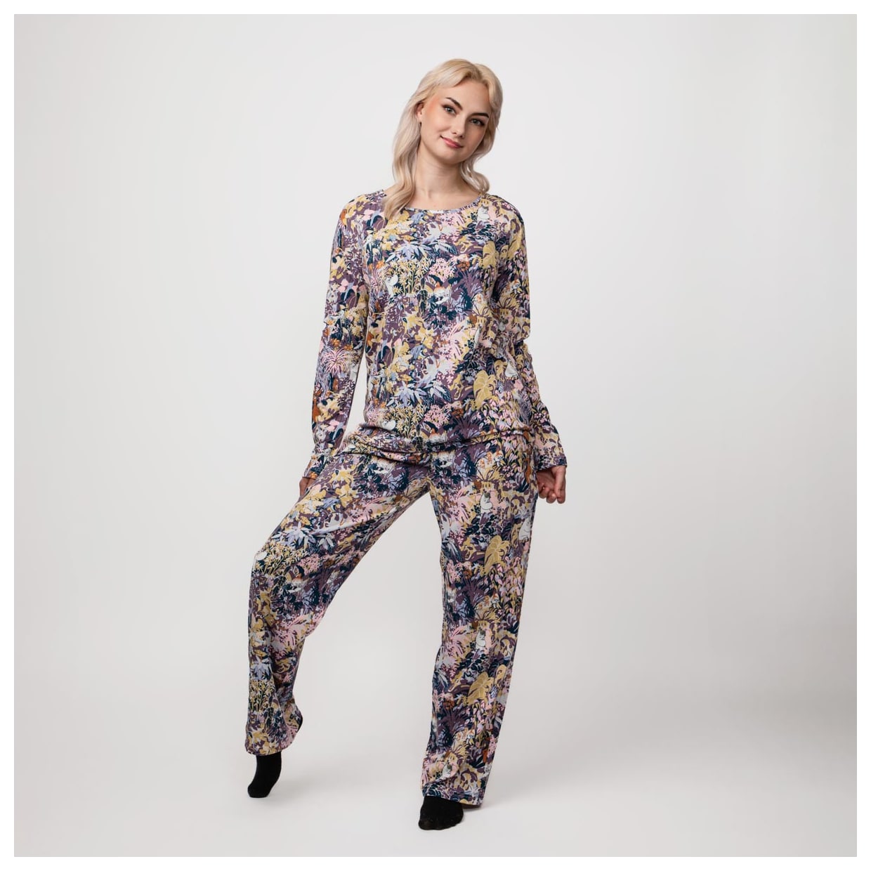 Moomin Hilla Pyjamas Leafy Lilac | Martinex Moomin Hilla Pyjamas Leafy Lilac | Martinex