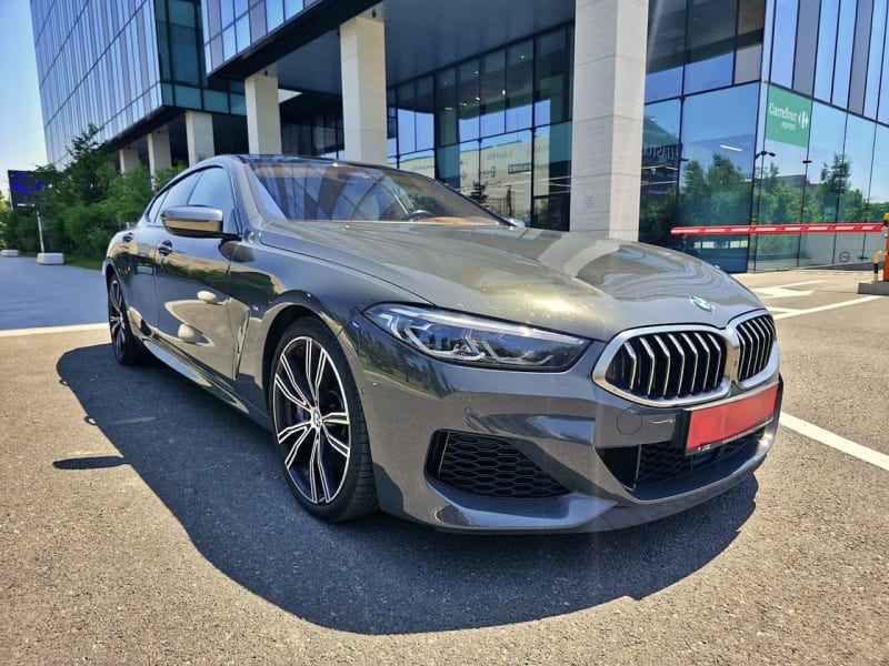 BMW Seria 8 m50i 2022