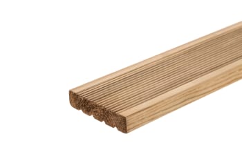 32mm x 125 decking angle grooved reeded