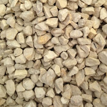 close up of cotswold chippings