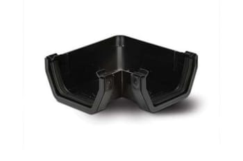 picture of angle 90 degree fix fascia brackets adjacent to both ends