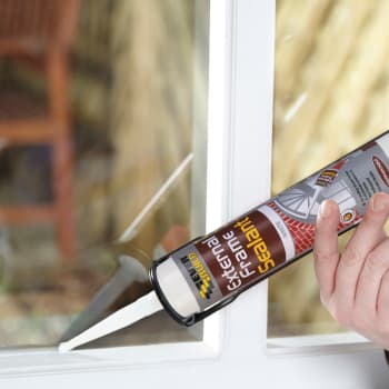 using everbuild window extrenal frame sealant