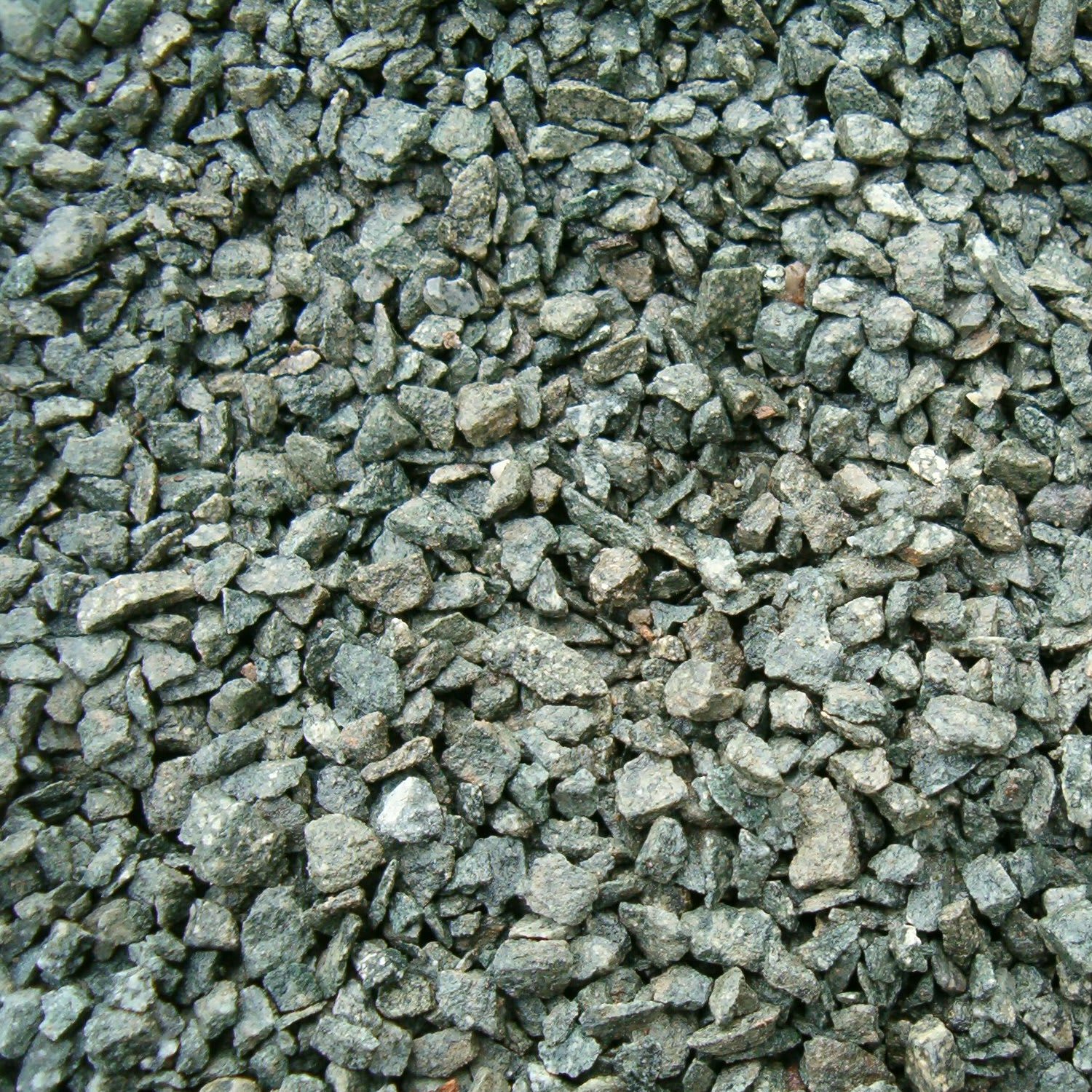 14mm Green Granite Chippings Bulk Bag