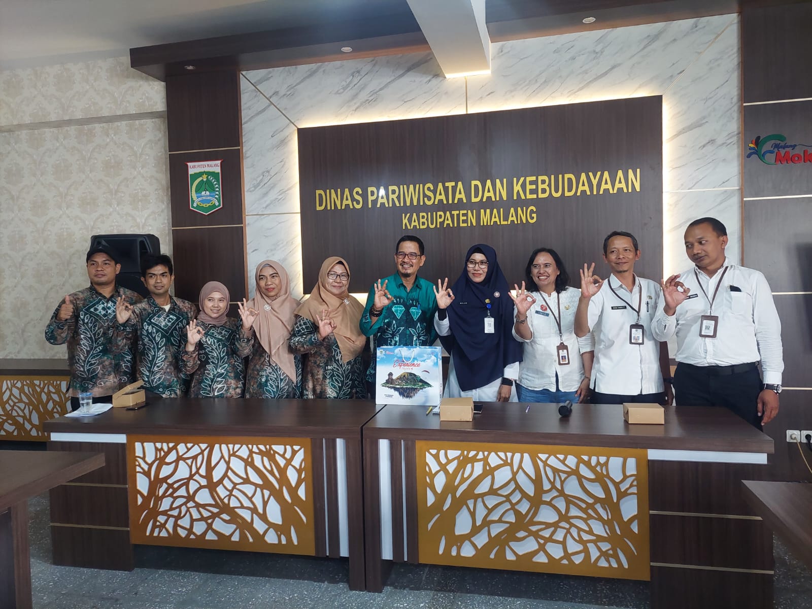 KUNJUNGAN DISBUDPORPAR KABUPATEN BANJAR DISAMBUT BAIK OLEH DINAS PARIWISATA DAN KEBUDAYAAN KABUPATEN MALANG