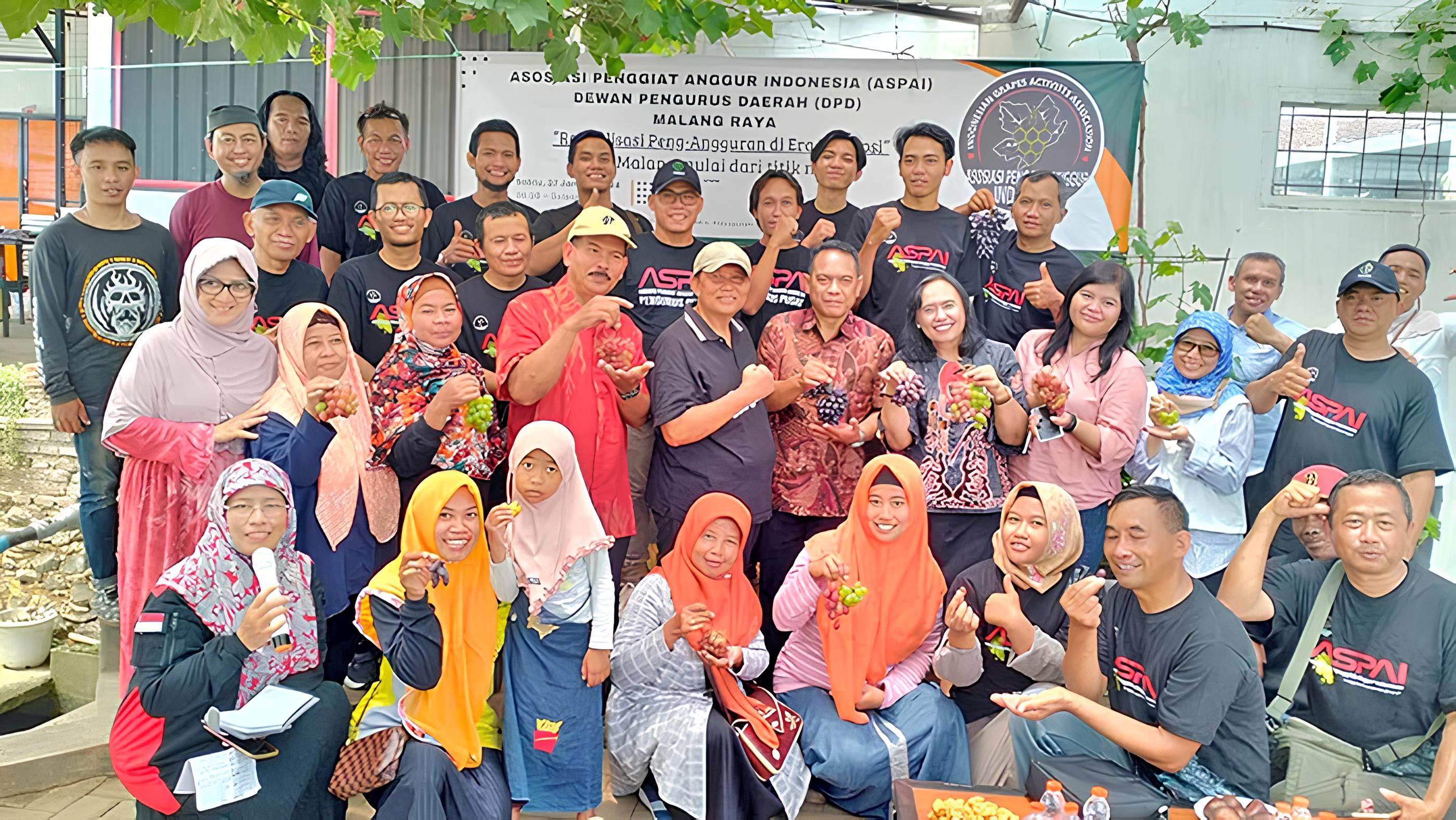 SERUNYA PERESMIAN ASPI (Asosiasi Penggiat Anggur Indonesia) di ISTANA PENGANGGURAN COFFEE & GARDEN