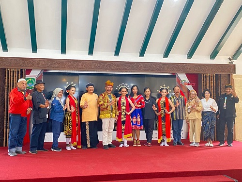 Festival Tari Baskalan Putri di Pendopo Agung Kabupaten Malang