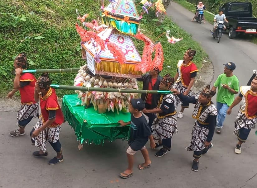 Tradisi Adat Bersih Desa "Jabutan Ancak Mundri" Warisan Budaya Desa Gunung Ronggo Kec.Tajinan Kab.Malang