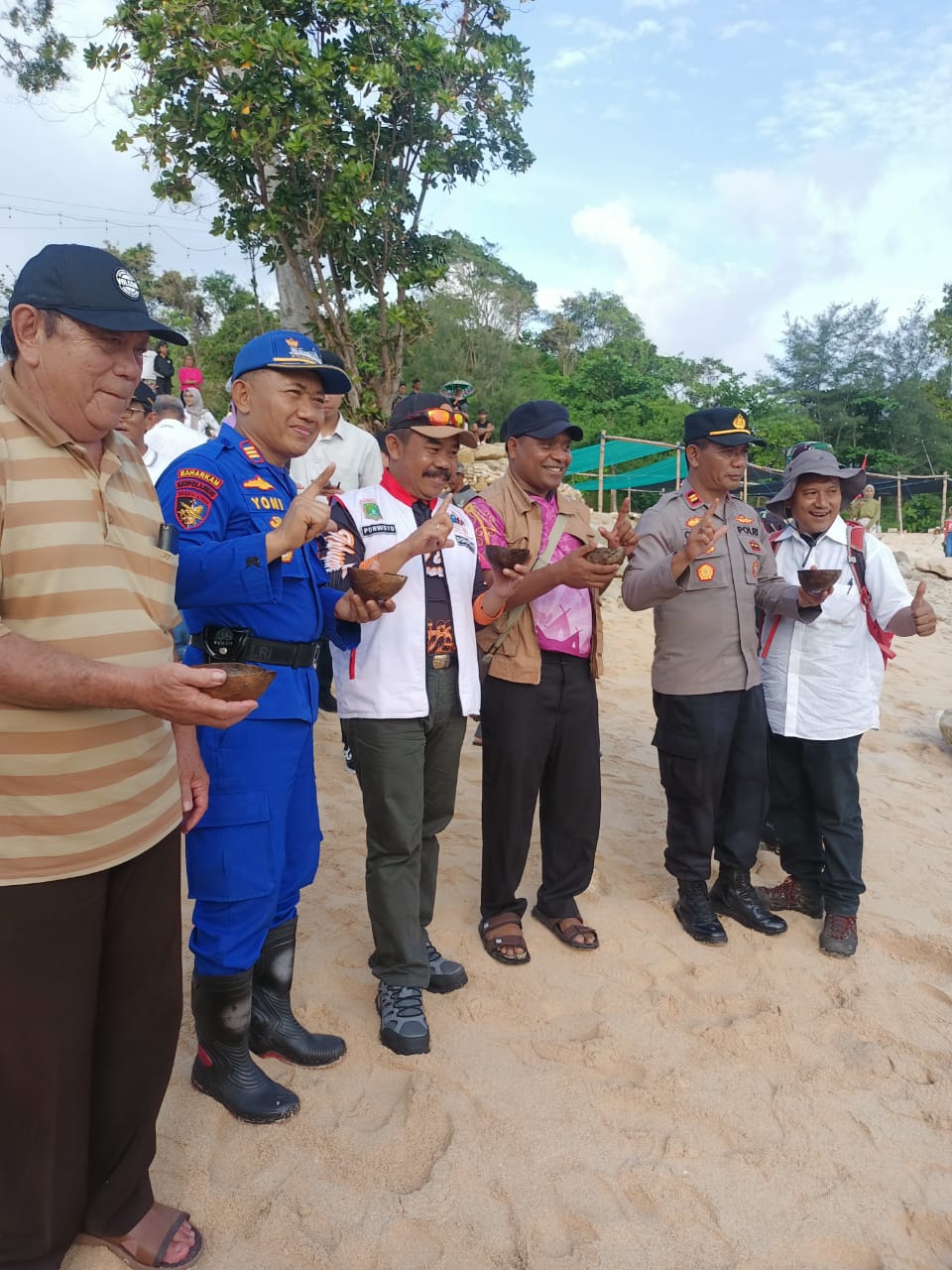 30 Tukik Kembali ke Laut: Harapan Baru dari  Pantai Tanjung Penyu untuk Kelestarian Spesies Langka