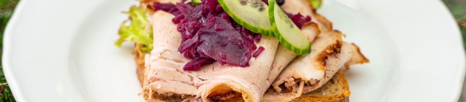 Julesnitter og smørbrød fra Matspecialen – klassiske julesmaker til lunsj, møter og julearrangementer