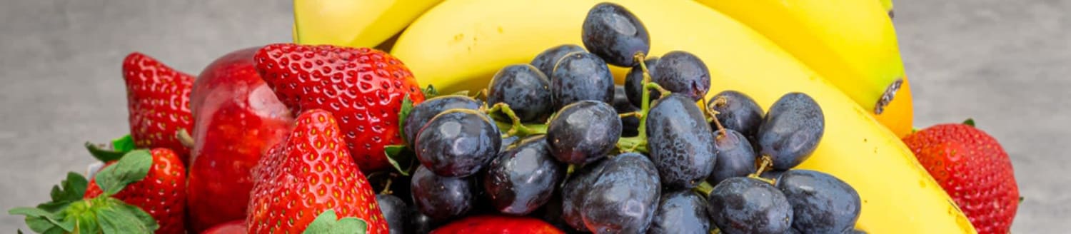 Salater og frukt fra Matspecialen – friske salater og fruktfat til lunsj, møter og arrangementer